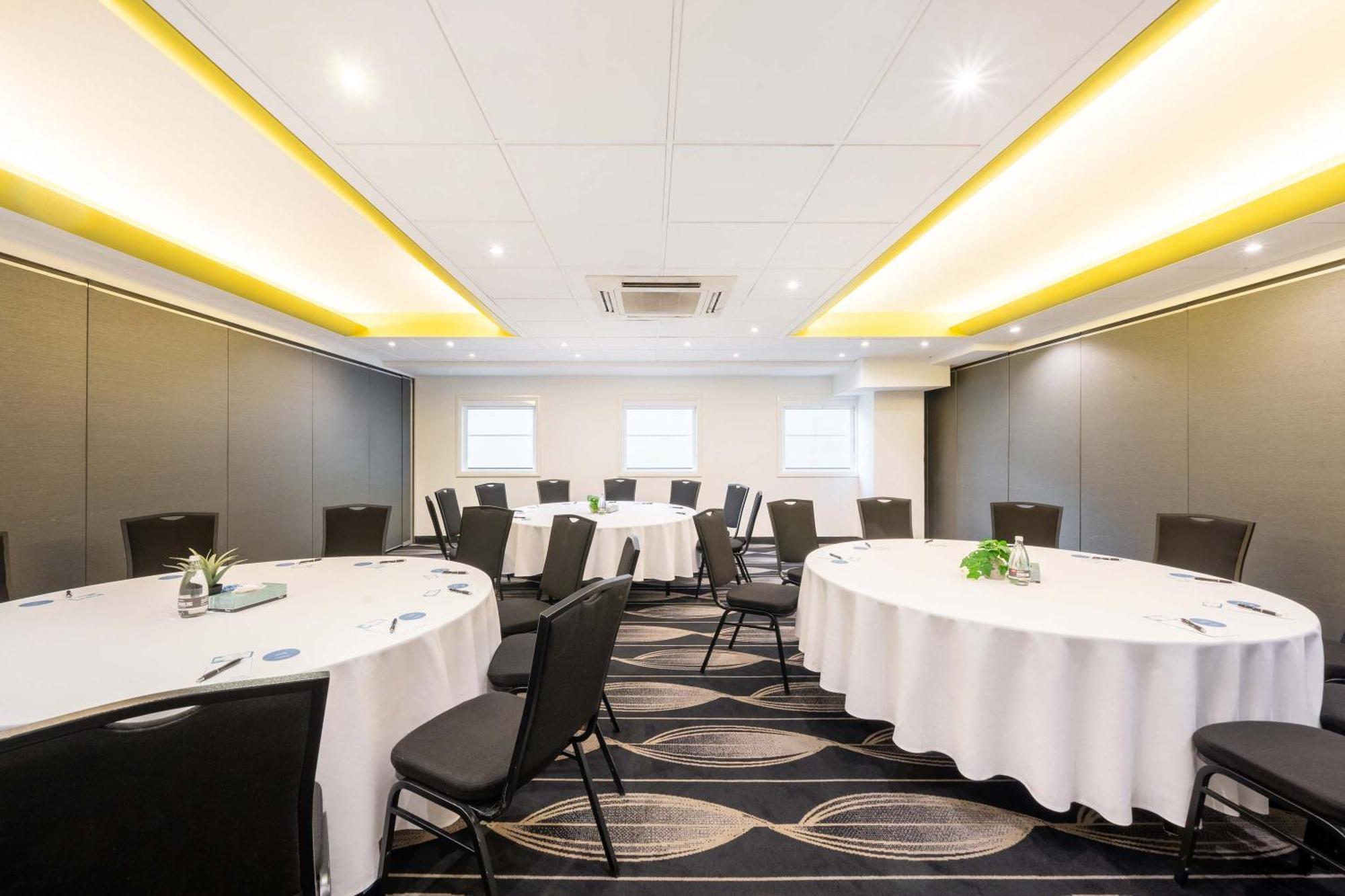 Mantra On Northbourne Aparthotel Canberra Luaran gambar