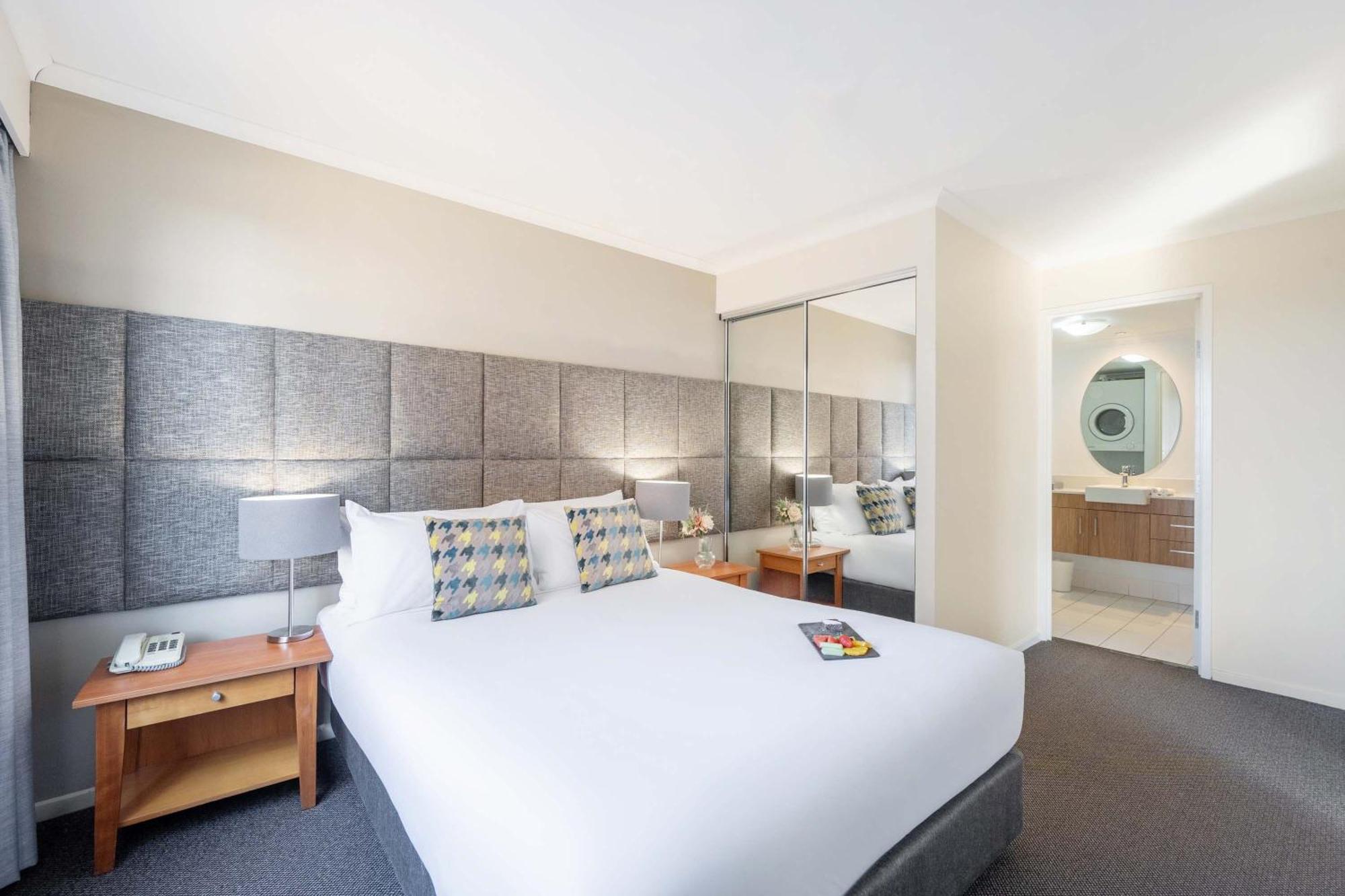 Mantra On Northbourne Aparthotel Canberra Luaran gambar