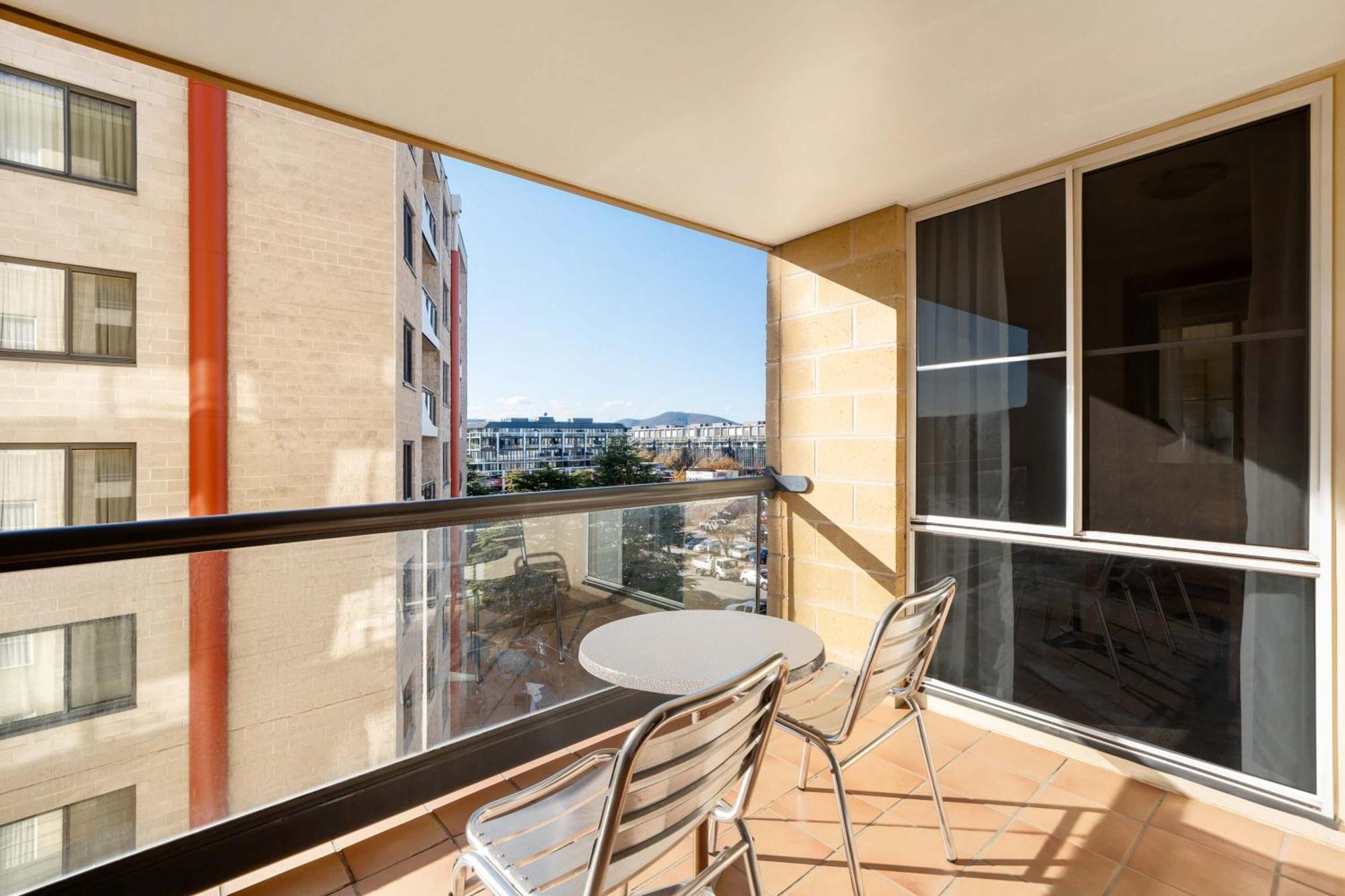 Mantra On Northbourne Aparthotel Canberra Luaran gambar